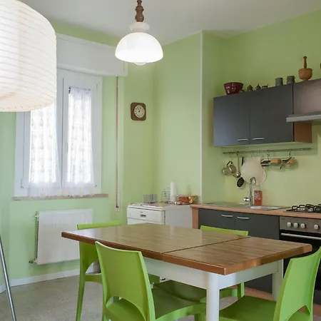 Casasantirocco 3 Проживание в семье